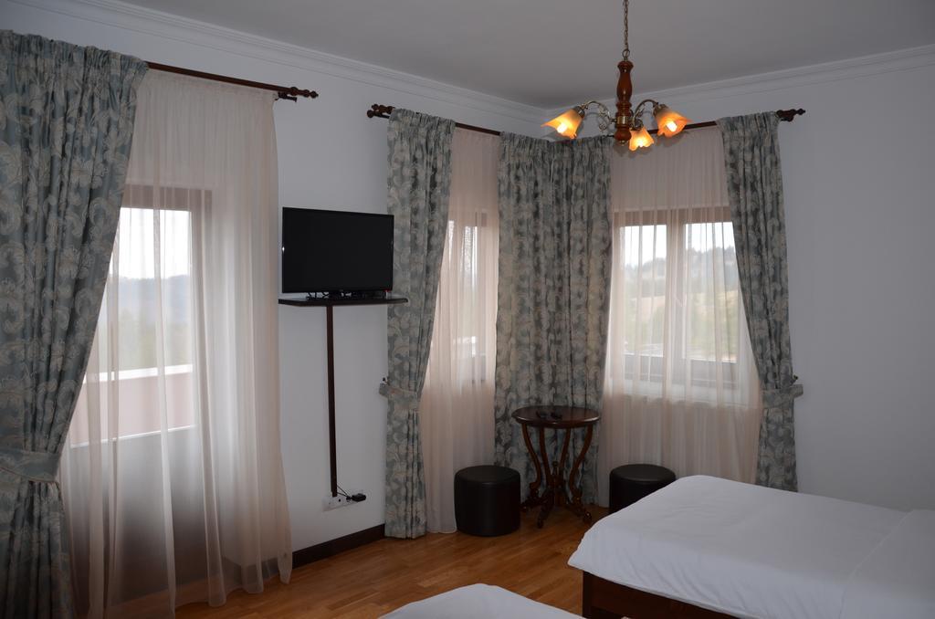 Pensiunea Zana Muntilor Piatra Fantanele Exterior photo